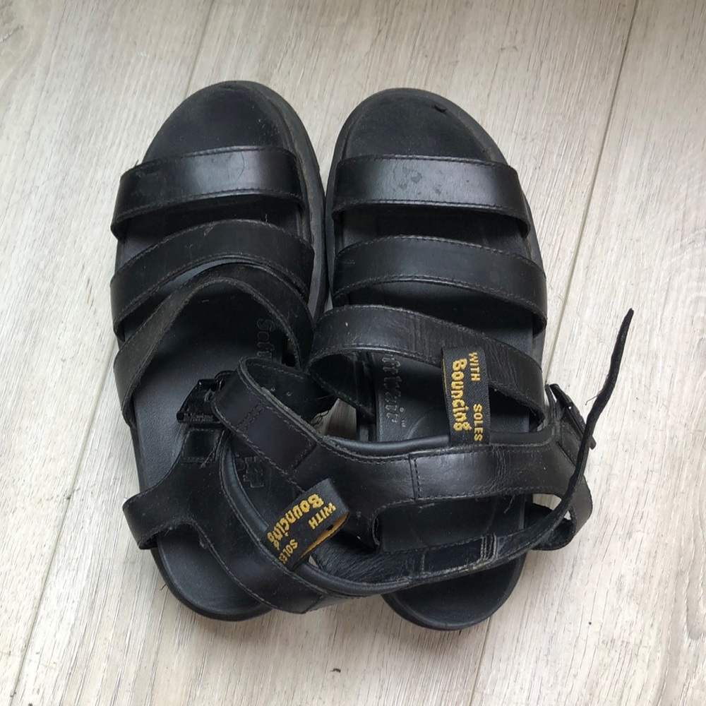 Dr. Martens BLAIRE airwair, bouncy soul, black Brando leather sandals. Sz. 8.
